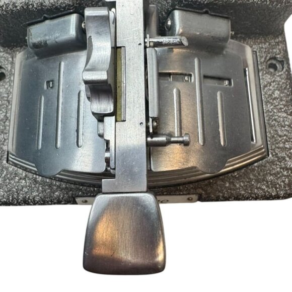 Revere Curv-A-Matic Film Splicer Model 70 w/ Original Box Vintage 8mm/16mm - Picture 10 of 16